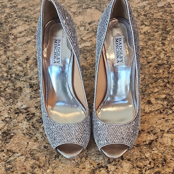 Badgley Mischka Silver Glitter High Heels - Picture 3 of 7